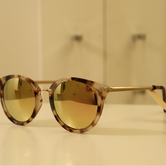 BCBG Mirrored Tortoise Shell Ladies Sunglasses - Picture 2 of 5